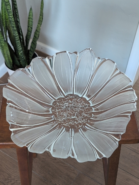 Mikasa Other - Mikasa 17" Sunflower Glass Bowl